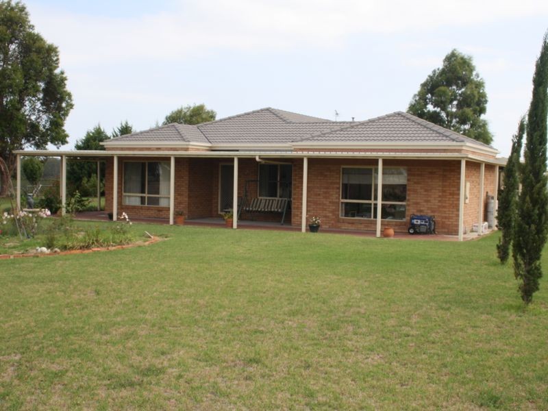 2/205 Fernbank Glenaladale Road, Fernbank VIC 3864