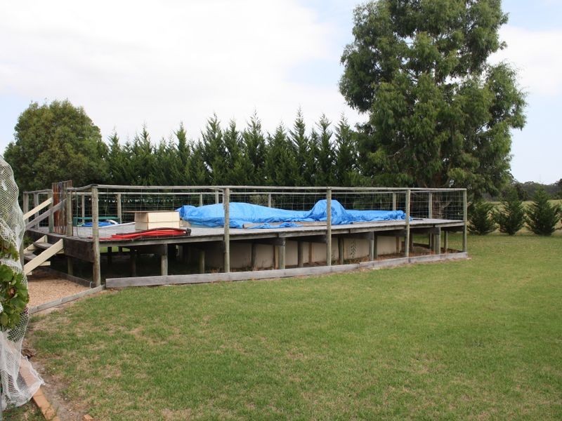 2/205 Fernbank Glenaladale Road, Fernbank VIC 3864