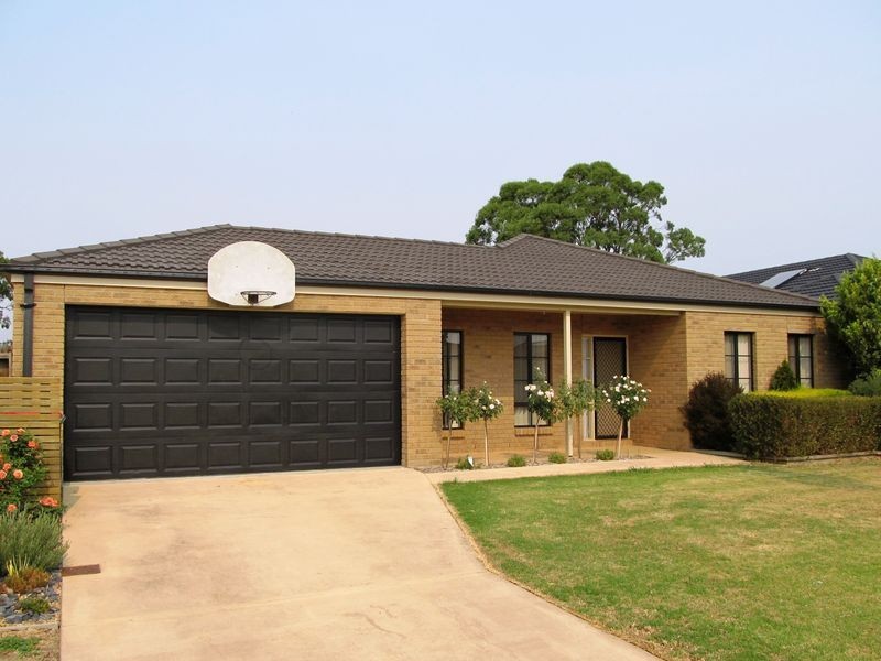 10 Windsor Court, Bairnsdale VIC 3875