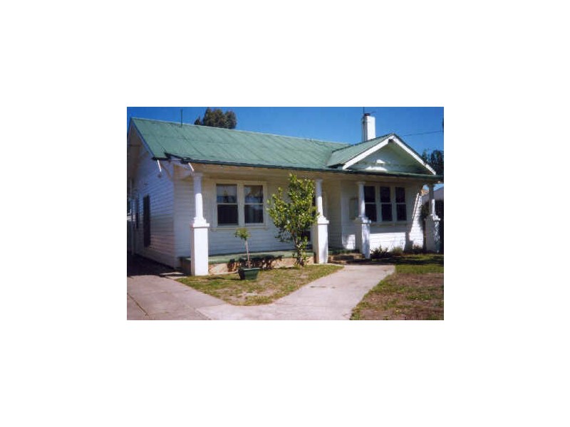 75 Pearson Street, Bairnsdale VIC 3875