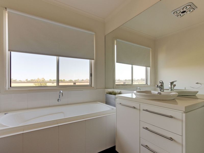 52 The Backwater, Bairnsdale VIC 3875