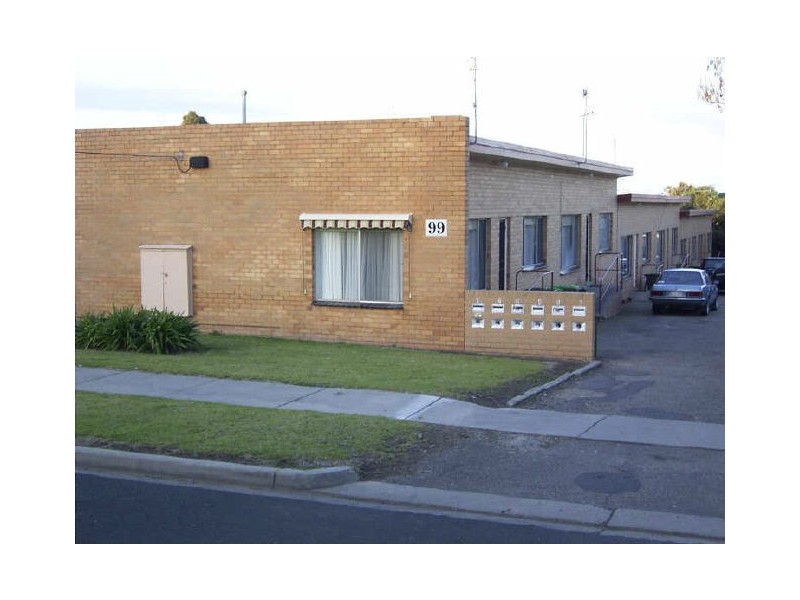 3/99 Day Street, Bairnsdale VIC 3875