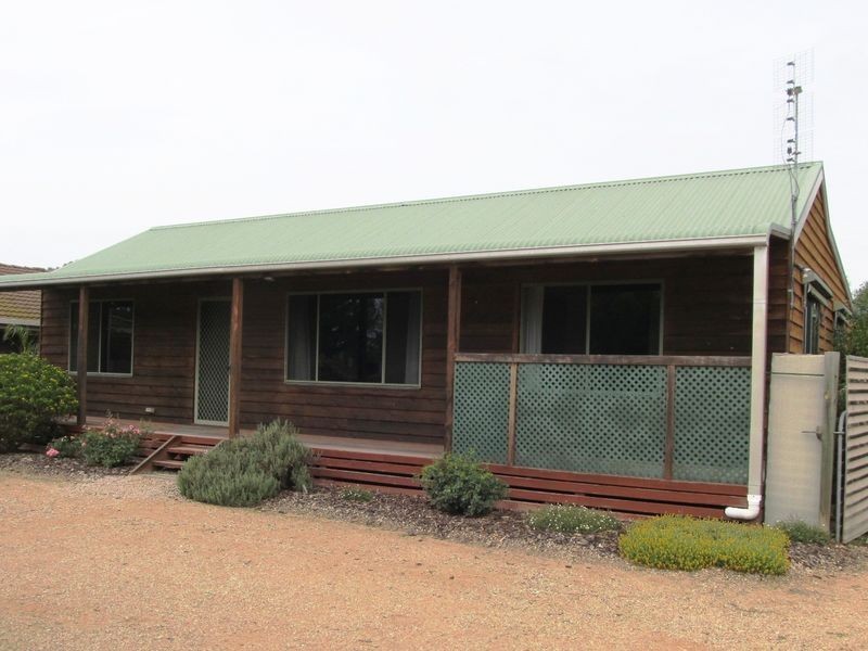 31 Hoyt Street, Lindenow VIC 3865