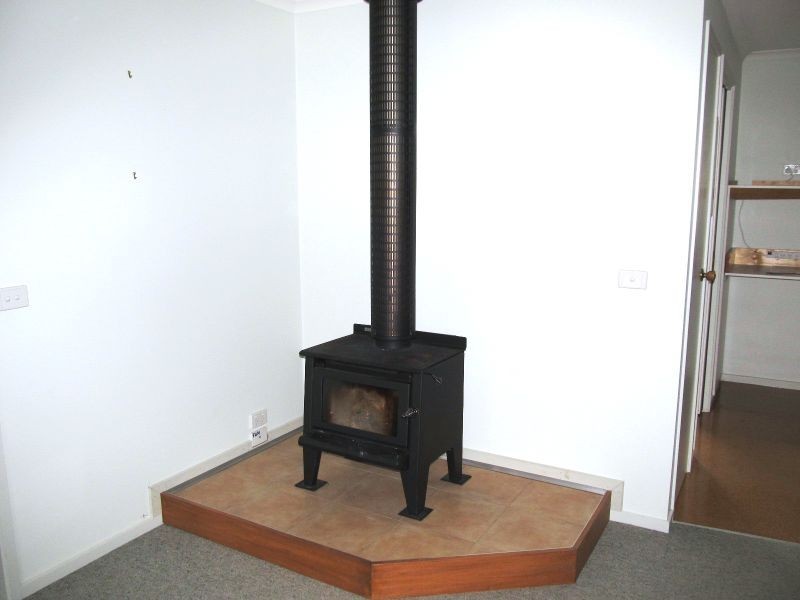 31 Hoyt Street, Lindenow VIC 3865