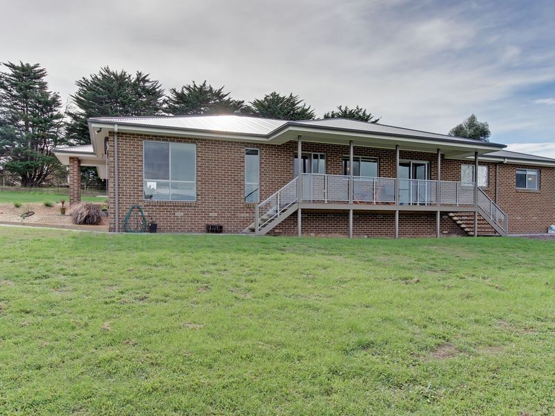 110 Clifton West Rd, Wy Yung VIC 3875