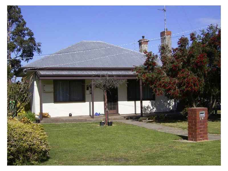 53 Calvert Street, Bairnsdale VIC 3875