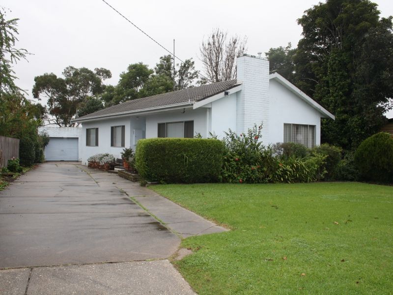 51 Mceacharn Street, Bairnsdale VIC 3875