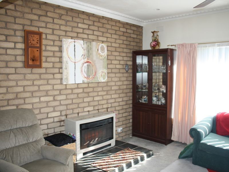 51 Mceacharn Street, Bairnsdale VIC 3875