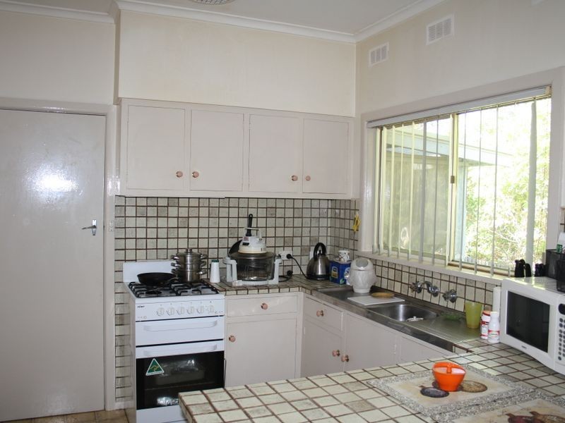 51 Mceacharn Street, Bairnsdale VIC 3875