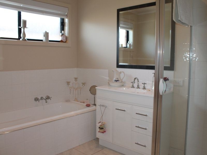 1/11 Georgia Court, Bairnsdale VIC 3875