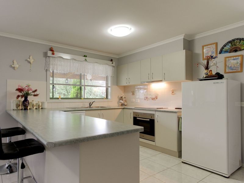 12 Phoebes Way, Bairnsdale VIC 3875