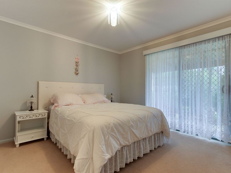 12 Phoebes Way, Bairnsdale VIC 3875
