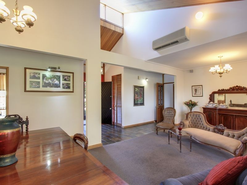 12 Robb Street, Bairnsdale VIC 3875