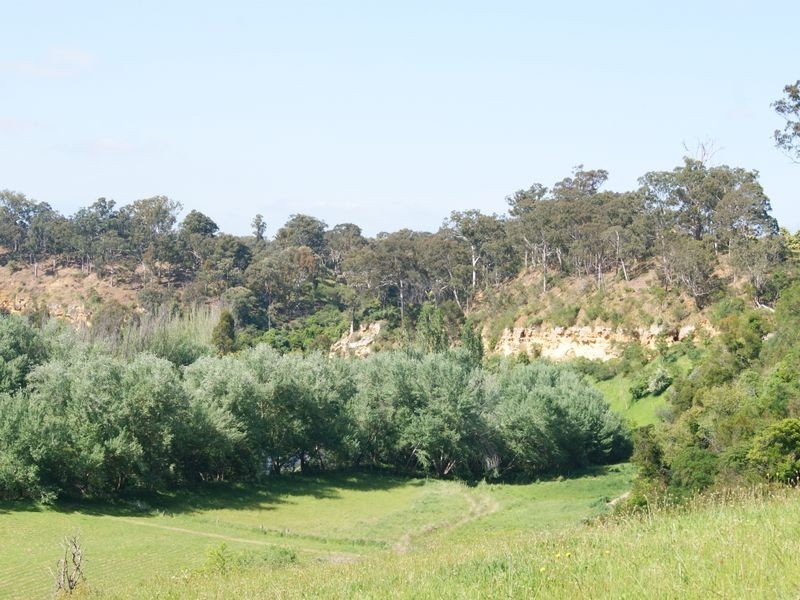 66 Johnsons Road, Tambo Upper VIC 3885