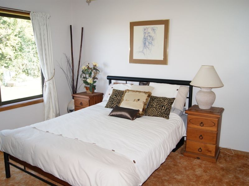 66 Johnsons Road, Tambo Upper VIC 3885