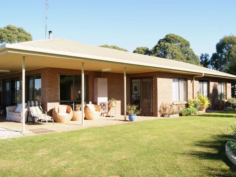 66 Johnsons Road, Tambo Upper VIC 3885