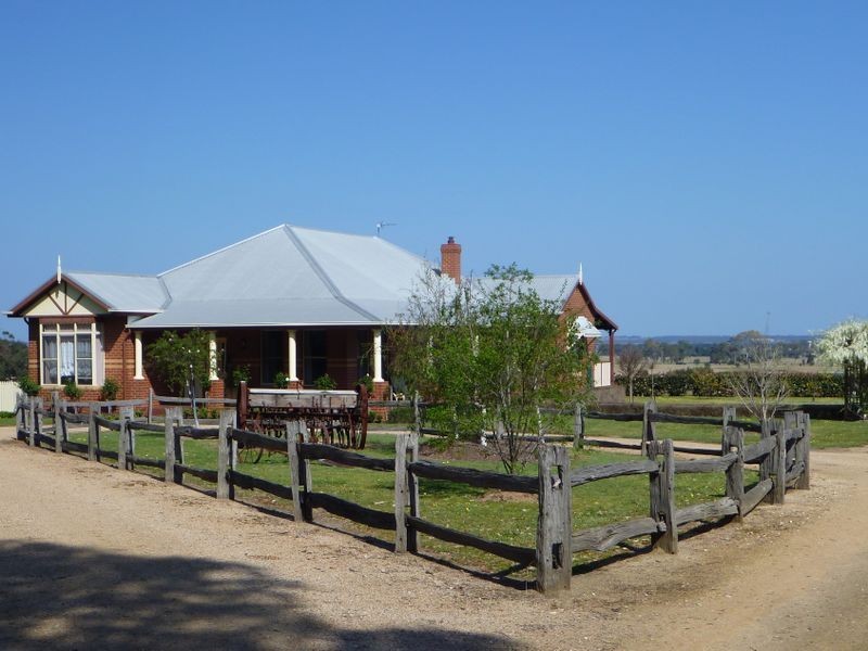 80 Olivers Road, Bairnsdale VIC 3875