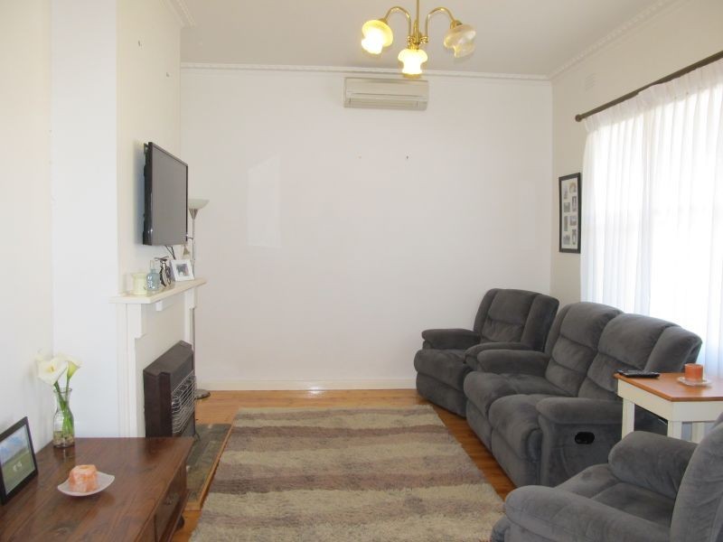 8 Anderson Street, Bairnsdale VIC 3875