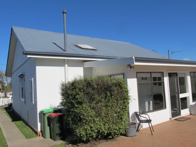 8 Anderson Street, Bairnsdale VIC 3875