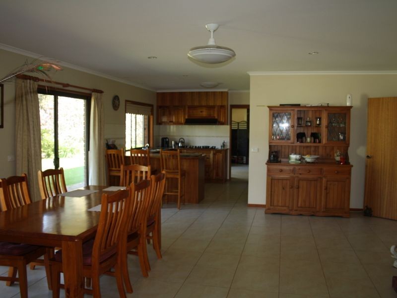 66 Watts  Road, Nicholson VIC 3882