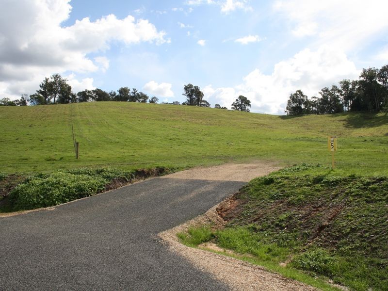 160 (Lot 5 Bruthen Heights Estate (Station St), Bruthen VIC 3885