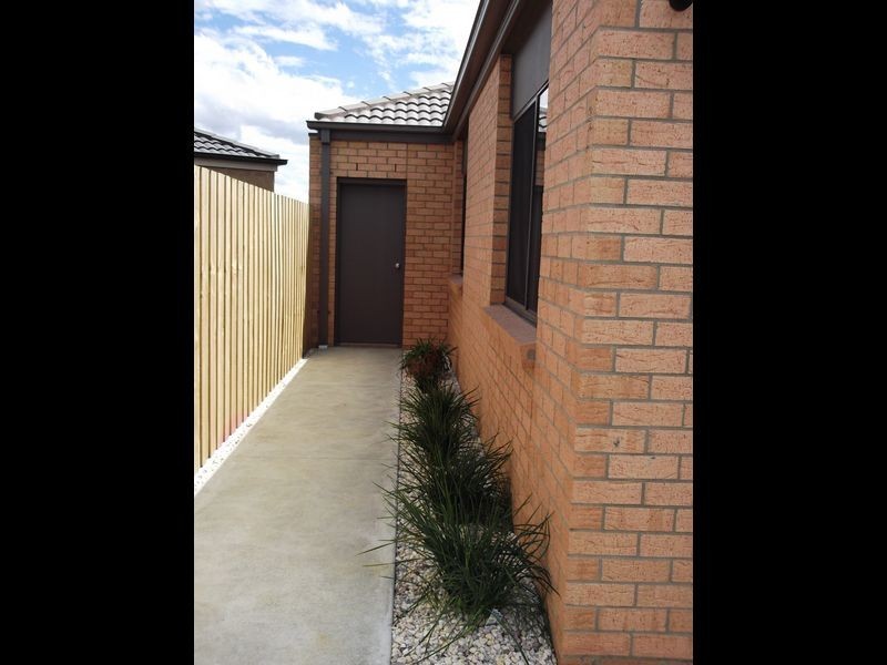 19 Phoebes Way, Bairnsdale VIC 3875