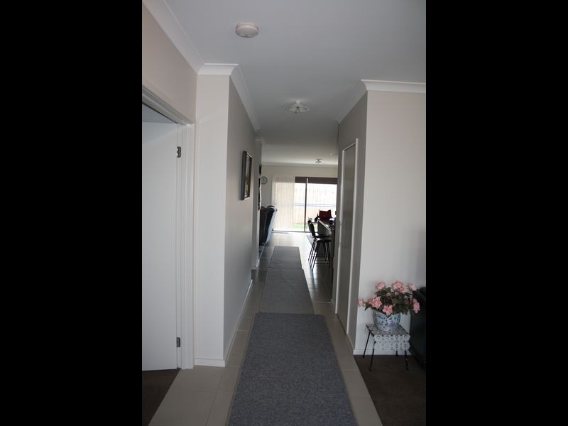 19 Phoebes Way, Bairnsdale VIC 3875