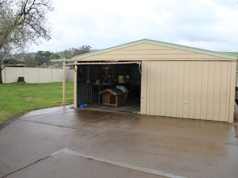 6874 Great Alpine Road, Swifts Creek VIC 3896