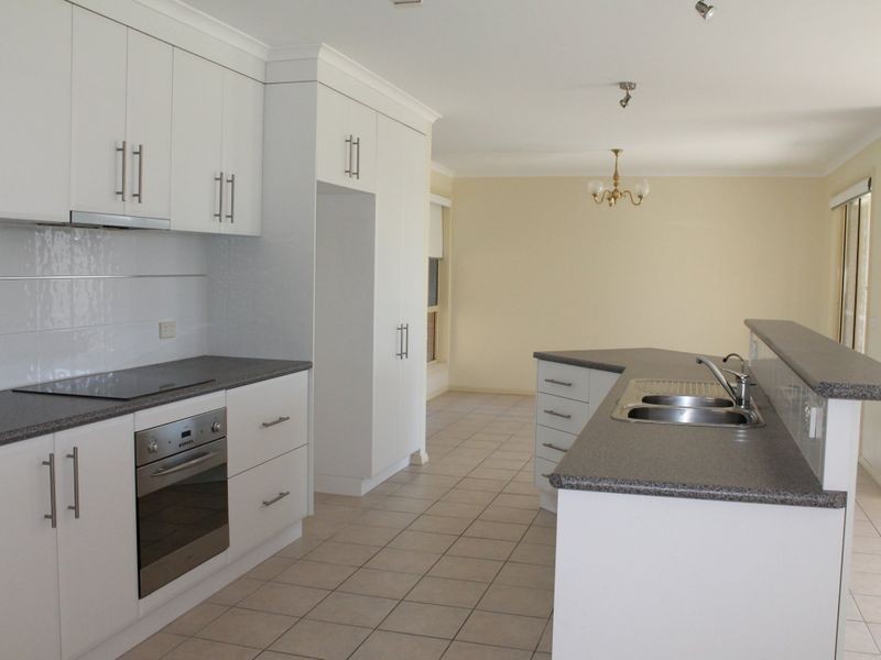 66 Gatehouse Drive (Eastwood), Bairnsdale VIC 3875