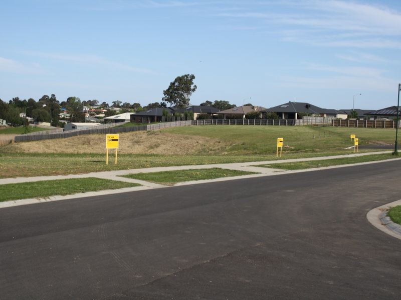 41 Cranes Terrace, Bairnsdale VIC 3875