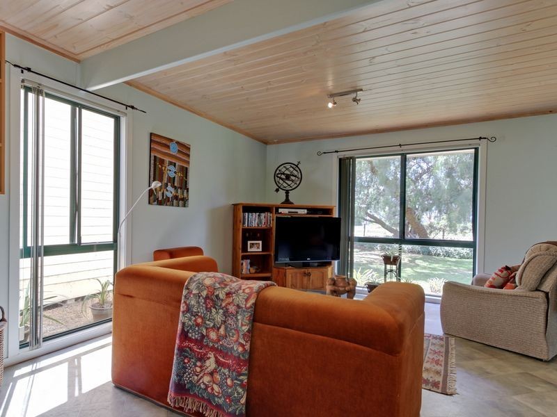 20 Redcourt Lane, Bairnsdale VIC 3875