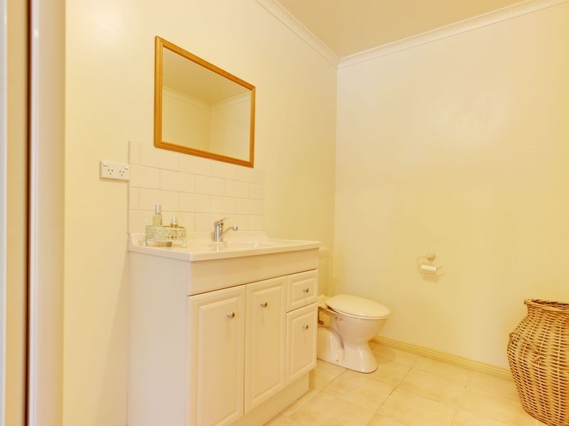 20 Redcourt Lane, Bairnsdale VIC 3875