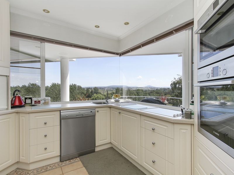 51 Harnham Drive, Bairnsdale VIC 3875