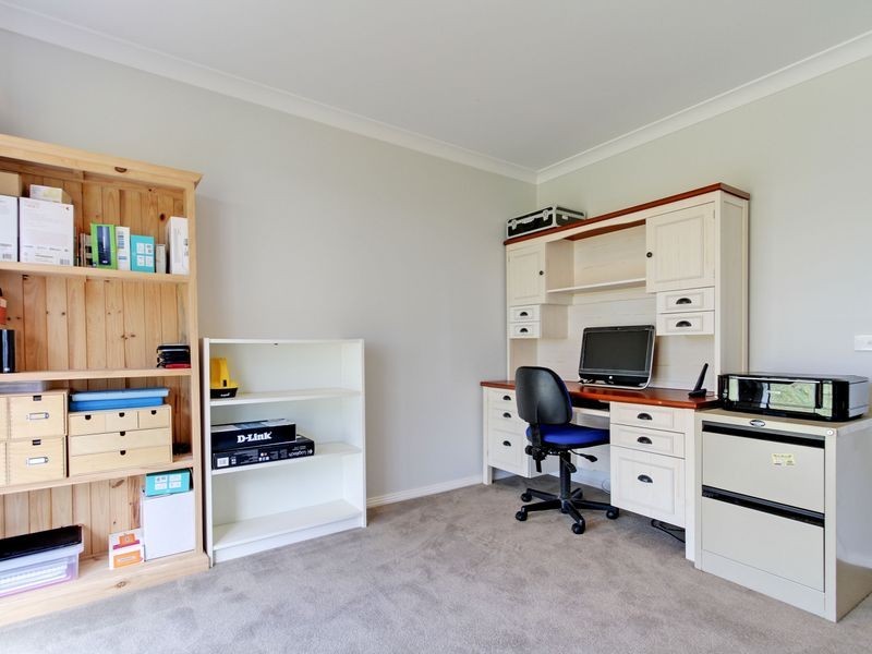 17 School Rd, Bairnsdale VIC 3875