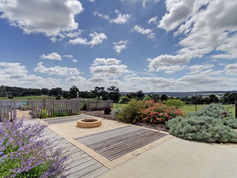 17 School Rd, Bairnsdale VIC 3875