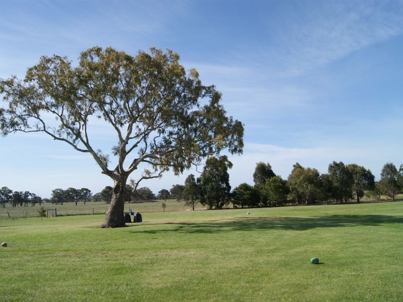 85 Williamsons Road (Wattle Point), Bairnsdale VIC 3875