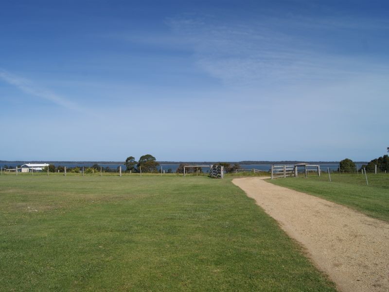 85 Williamsons Road (Wattle Point), Bairnsdale VIC 3875