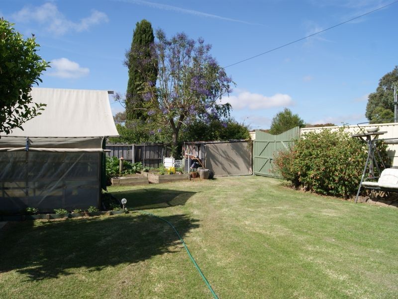 37 Riley Street, Bairnsdale VIC 3875