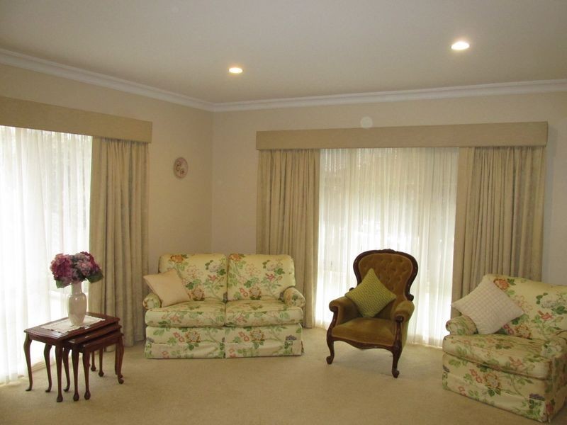 2 Clifton Close, Wy Yung VIC 3875