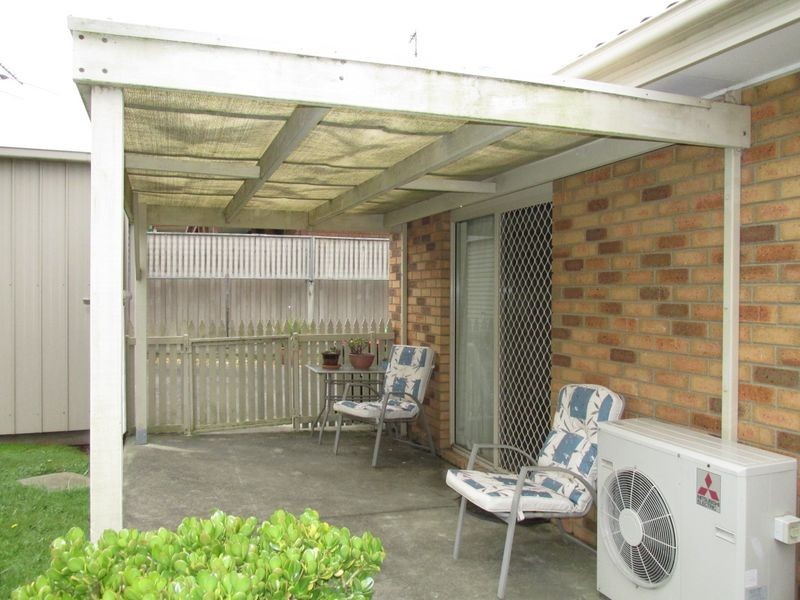 2 Clifton Close, Wy Yung VIC 3875