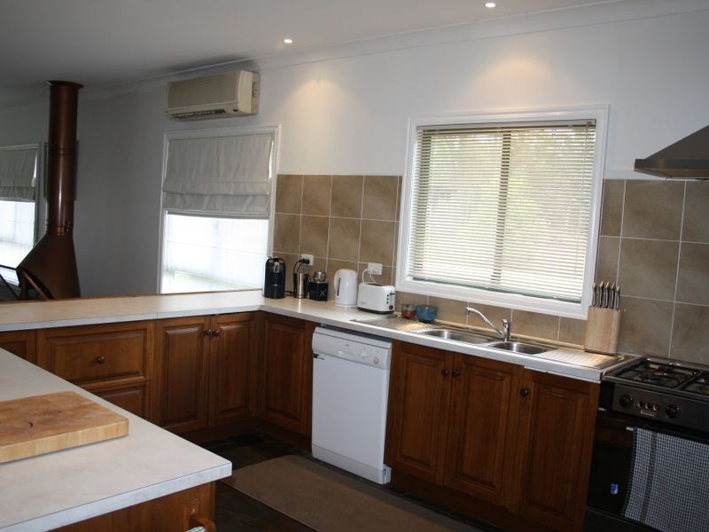216 Simpsons Creek Road, Simpsons Creek VIC 3888