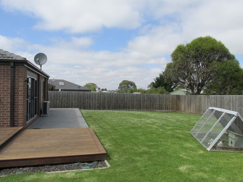 26 Eastern View Drive, Bairnsdale VIC 3875