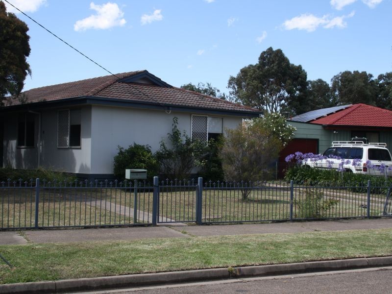 51 Cameron Crecent, Bairnsdale VIC 3875