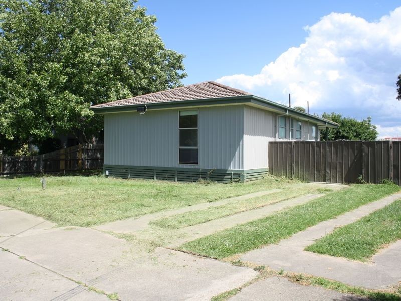 34 Cameron Crescent, Bairnsdale VIC 3875