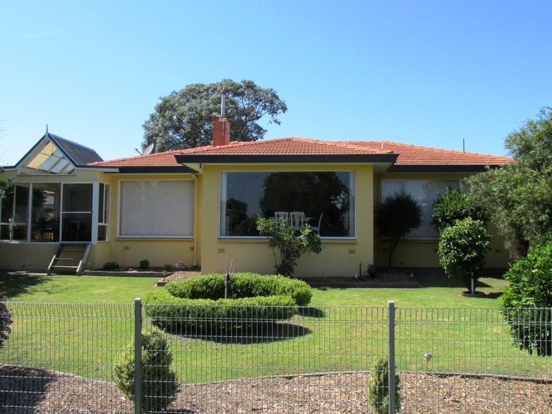 18 Greene Street, Bairnsdale VIC 3875