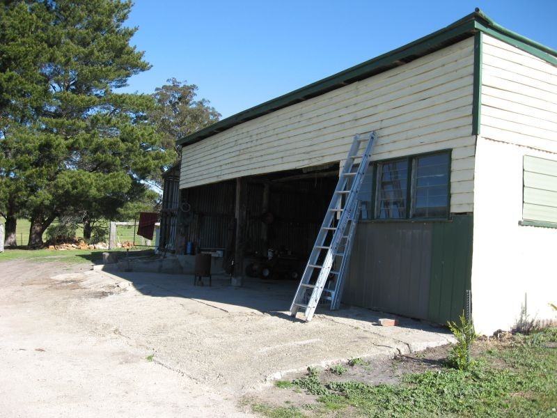 1808 Great Alpine Road, Mossiface VIC 3885