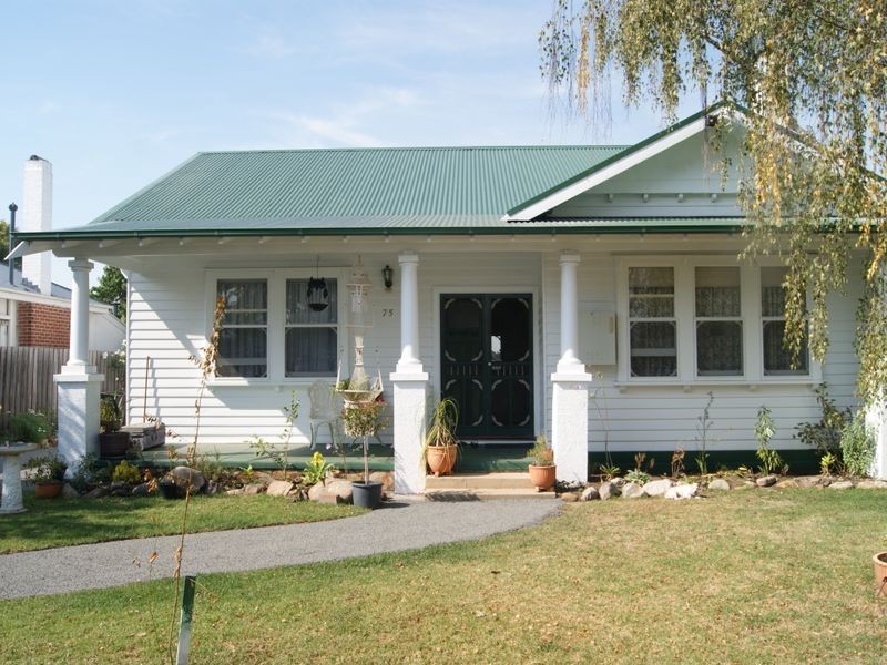 75 Pearson Street, Bairnsdale VIC 3875