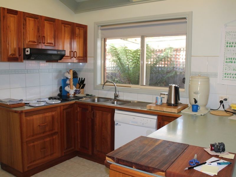 40 Balmoral Crescent, Bairnsdale VIC 3875