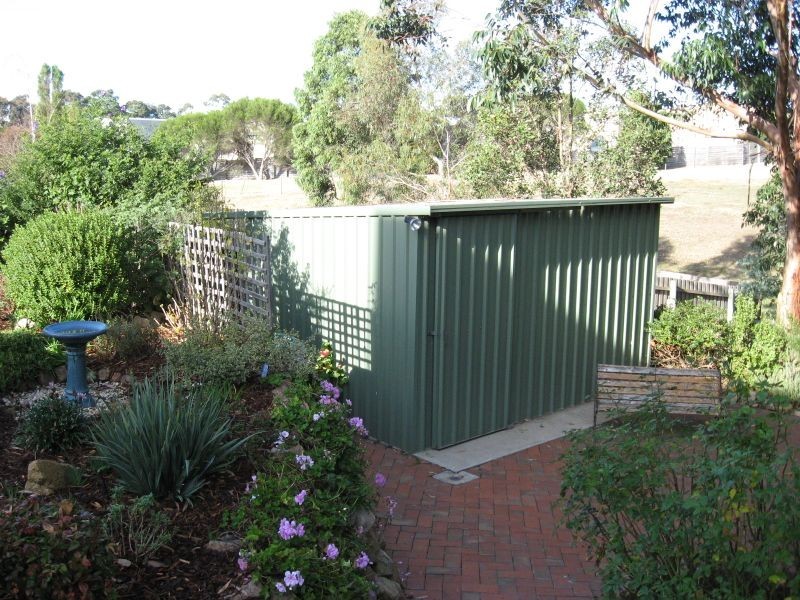 21 Harnham Drive, Bairnsdale VIC 3875