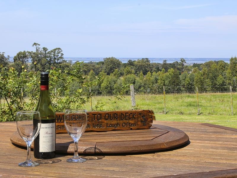 575A Great Alpine Road, Sarsfield VIC 3875